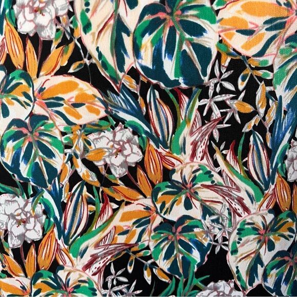 Halogen Tropical Floral Leaf Patterned V Neck Blouse - Picture 6 of 9